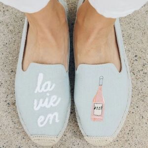 NWOT La Vie En Rose Smoking Slipper